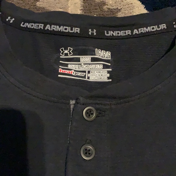 Men’s size large Under Armour tee - Picture 3 of 3